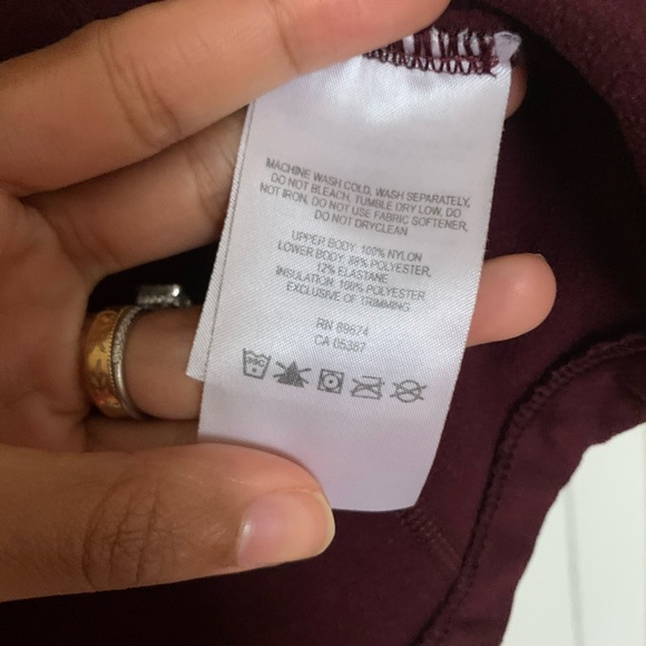 Mountain Hardwear Jacket - Picture 7 of 7